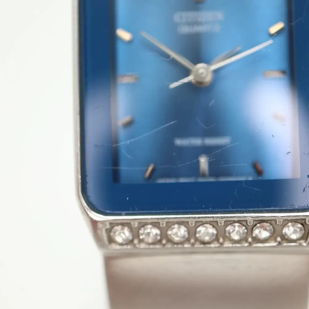 Vintage Citizen Womens Blue 19mm Diamond Tank Watch 5.75